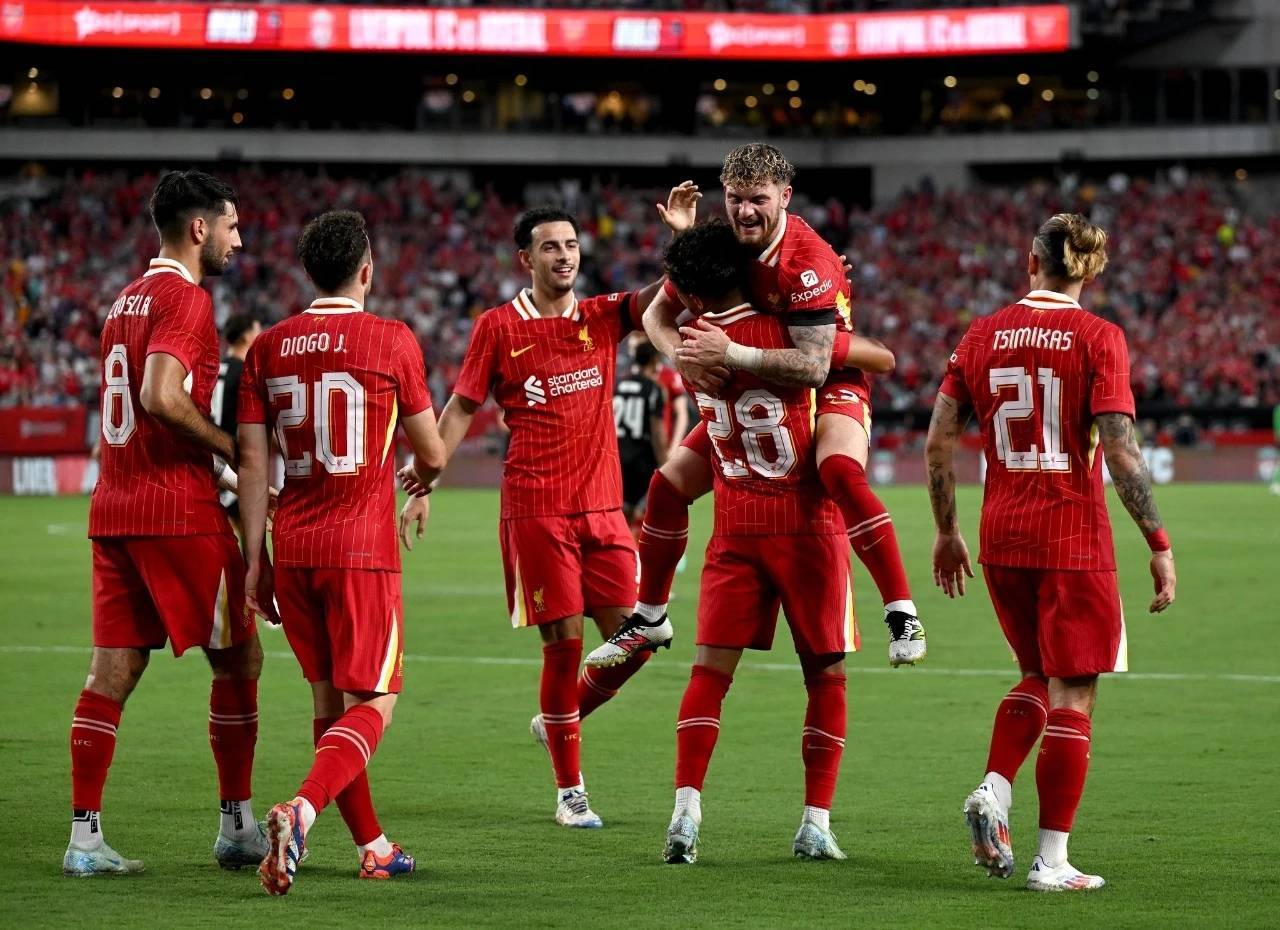 包含欧篮联转会期再迎强敌，西汉姆单刀错失，主帅态度——气氛紧张，临场指挥获称赞的词条